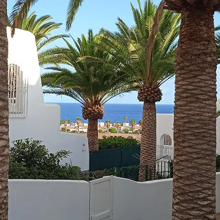 White Sand, Huge Terrace, Fast Wi-Fi, Netflix *
