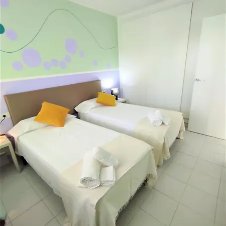 Apartment White Sand, Huge Terrace, Fast Wi-Fi, Netflix *