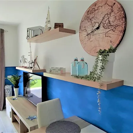 WHITE SAND, Huge Terrace, Fast Wi-Fi, Netflix *